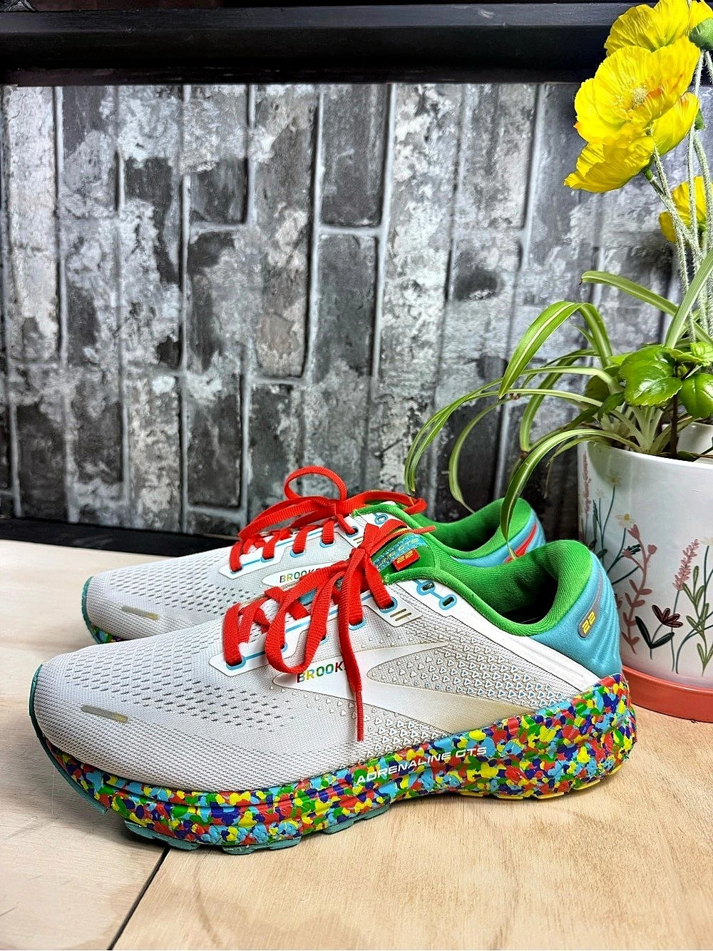 Brooks Ghost Athletic Shoes US 11 D Like New